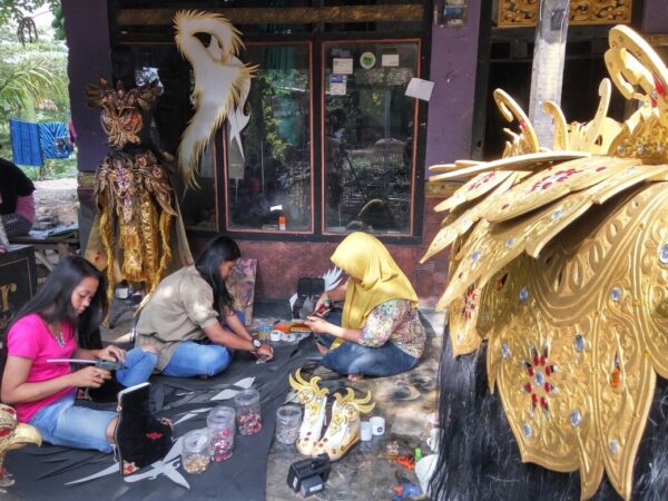 Kostum JFC Buatan Warga Kecamatan Mayang