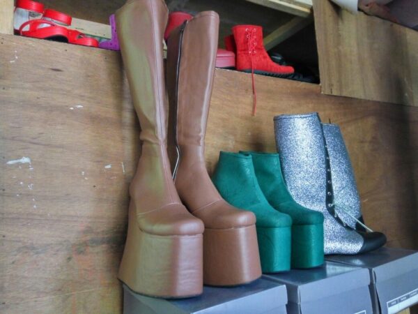 Pak Sepatu Petung