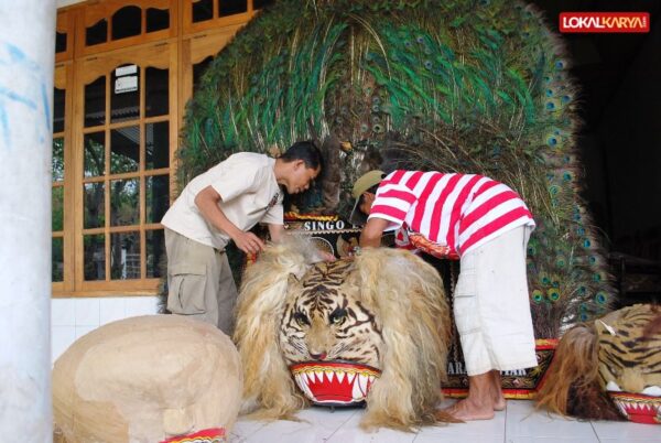 Pembarong Magis Atau Logis