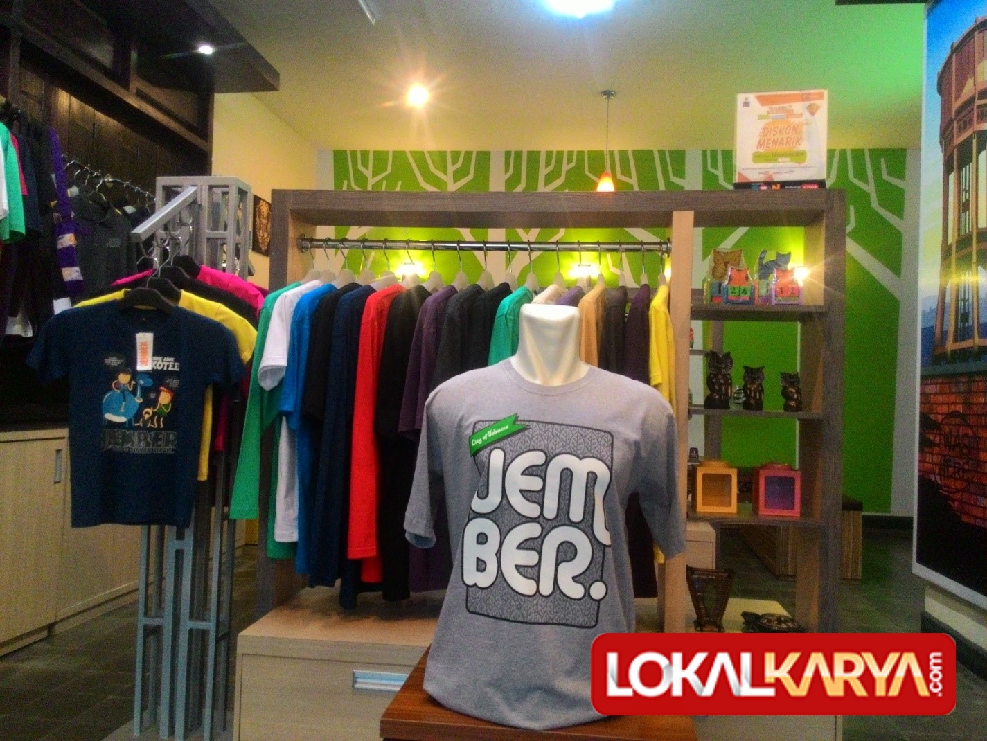 BIRU DAUN, Kaos Nuansa Jember | LokalKarya.id
